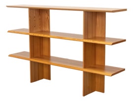 Example of Ikea Bookcases and Étagères