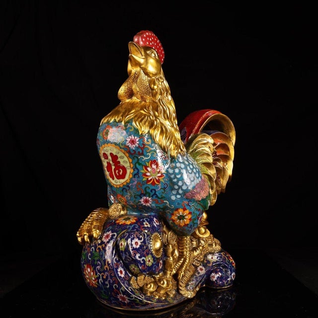 This impressive sculpture depicts a rooster, a traditional symbol of prosperity and good fortune. The figure is...
