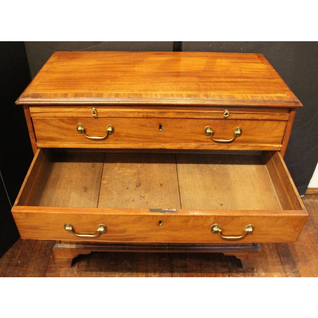 Wood Circa 1770 Likely Scottish George III Bachelor's Chest With Slide For Sale - Image 7 of 14