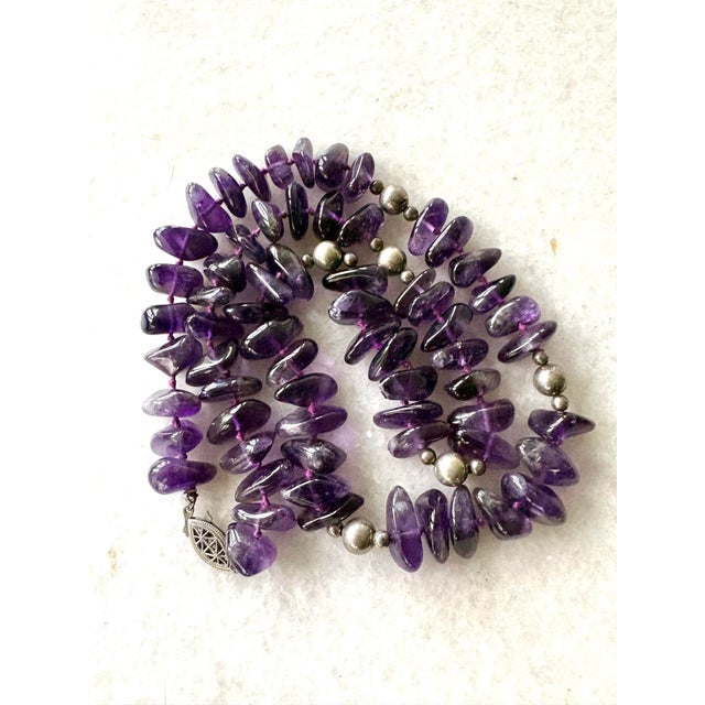 Gorgeous quality, vintage amethyst and sterling silver necklace 22 inches long
