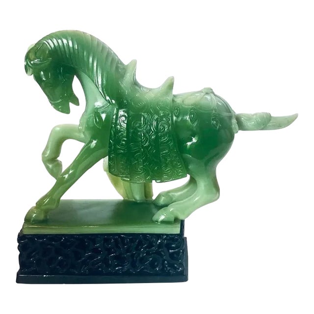 1960s Gino Ruggeri for Wony, Italy Decorative Carved Faux Green Jade Chinese War Horse Figurine For Sale