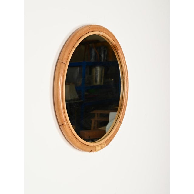 French Riviera Round Mirror in Curved Bamboo and Wicker, Italy, 1970s For Sale - Image 4 of 13