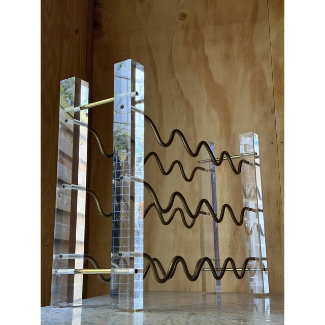 Mid-Century Modern Hollywood Regency Acryllic Glass and Brass Sinuous Wave Wine Rack, 1970s For Sale - Image 3 of 16