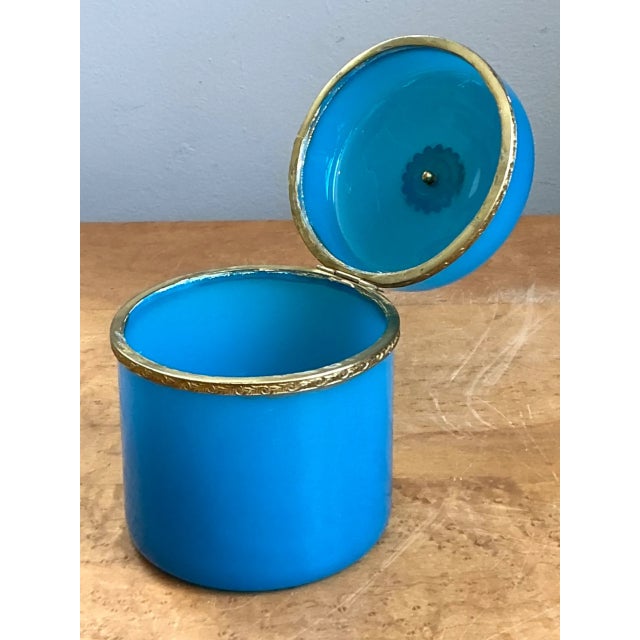 French Provincial Vintage French Opaline Round Box For Sale - Image 3 of 12