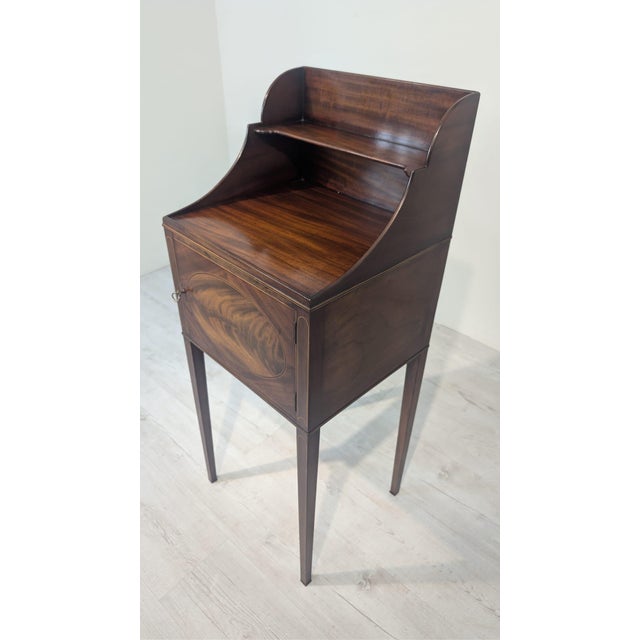 Antique Georgian Bedside Table in Mahogany with Marquetry For Sale - Image 17 of 18