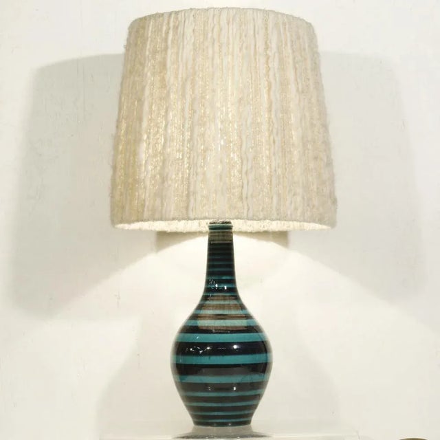 Beautiful lamp foot of the Muller workshops in Lucerne, Switzerland Circa 1950. Spiral decor in black and green under the...