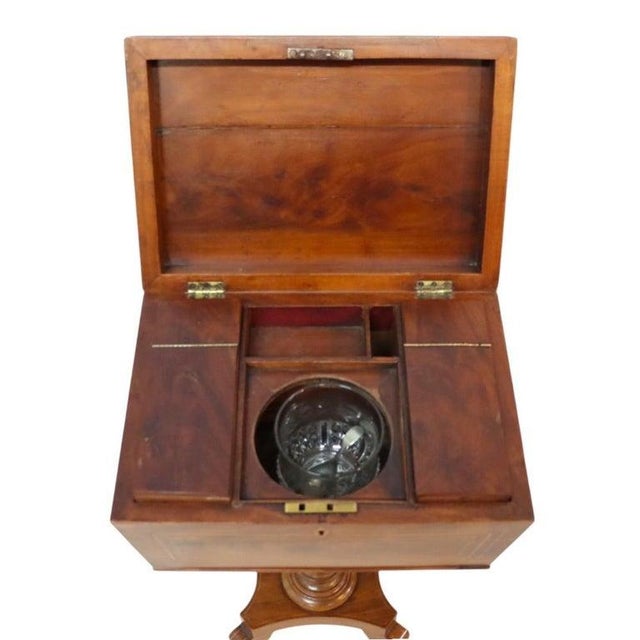 Brown English Rosewood Tea Caddy With Satinwood Banding & Claw Feet 19thC For Sale - Image 8 of 14