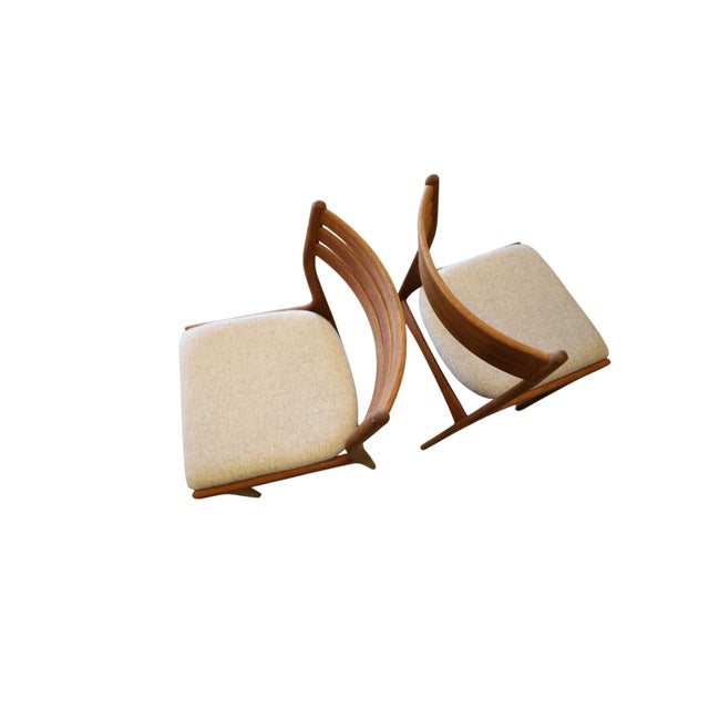 Mid-Century Modern U20 Chairs in Teak by Johannes Andersen for Uldum, Denmark, 1960s, Set of 6 For Sale - Image 3 of 18