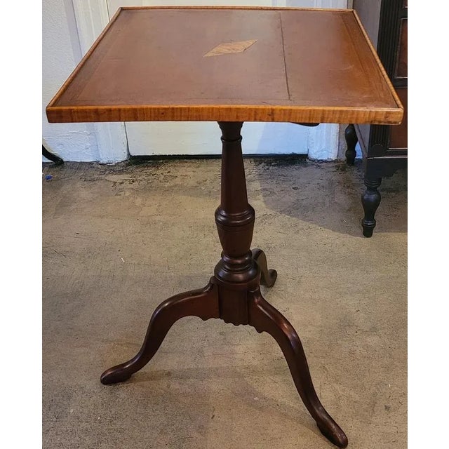 Wood Early 19c American Sheraton Tilt Top Table of Neat Proportions For Sale - Image 7 of 9