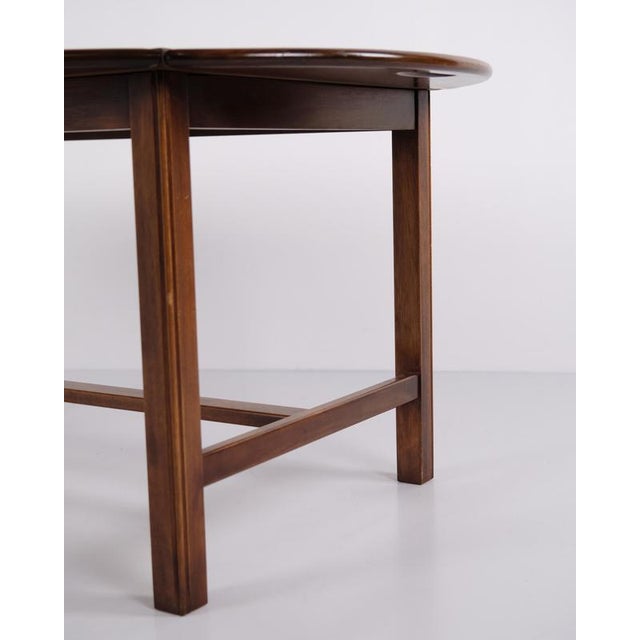 Brown Large Butler Coffee Table in Polished Mahogany with Brass Fittings, 1940 For Sale - Image 8 of 12