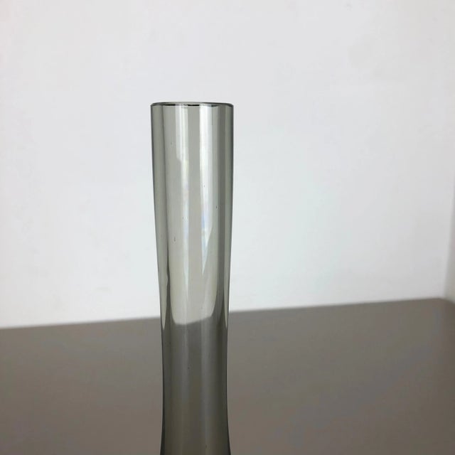 Italian Grey Murano Glass Sommerso Single-Stem Vase from Flavio Poli, 1960s For Sale - Image 11 of 17