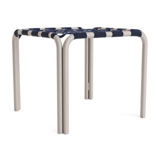 Brown Jordan Kantan Aluminum Stacking Stool/Occasional Table, Suncloth Lace, Dove frame with Marine fabric For Sale