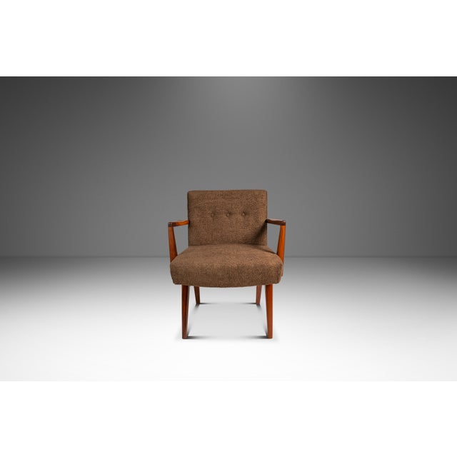 Set of Two (2) Rare Mid-Century Modern Model C-108 Armchairs in Walnut & Brown Bouclé Attributed to Jens Risom for Jens Risom Design, Usa, C. 1950s For Sale - Image 11 of 18