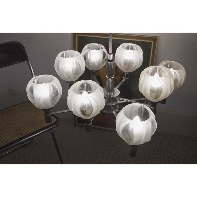 Mid-Century Space Age Sputnik 8-Light Chandelier in Chrome and Faceted Glass Globes, 1970s For Sale - Image 6 of 15