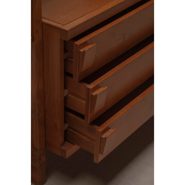 French Minimalist Wall Unit in Elm from Maison Regain, 1970s For Sale - Image 14 of 16