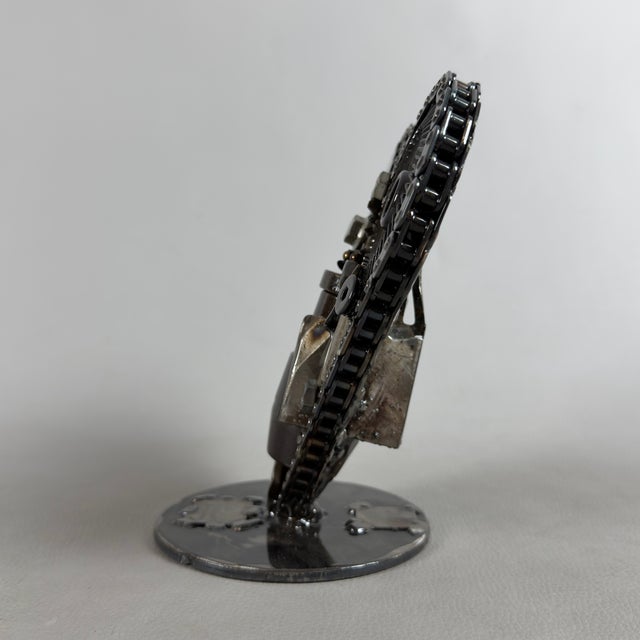 Simon Saronni, Heart Sculpture, 2025, Recycled Art Metal For Sale - Image 4 of 15
