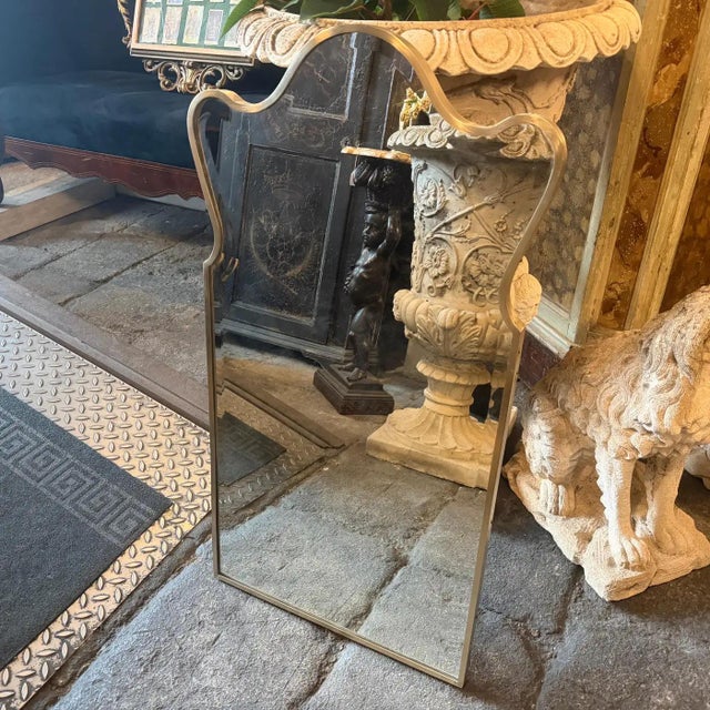 1950s Gio Ponti Style Mid-Century Modern Solid Brass Well Shaped Wall Mirror For Sale - Image 12 of 14