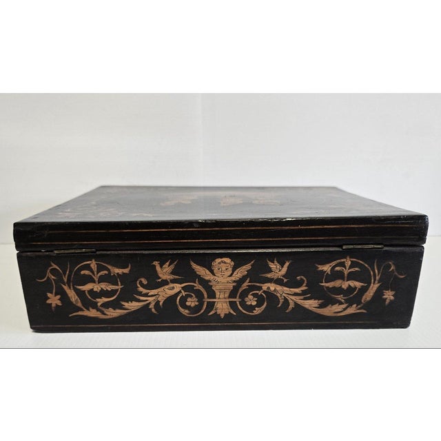Sorrento Marquetry Box with a Medallion Scene of Three Dancers For Sale - Image 4 of 10