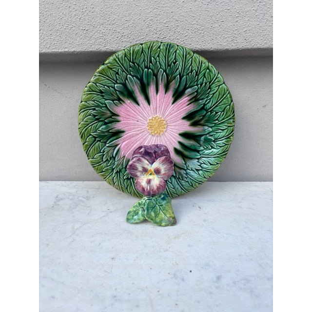 Ceramic French Majolica Daisy Plate Orchies, Circa 1890 For Sale - Image 7 of 7