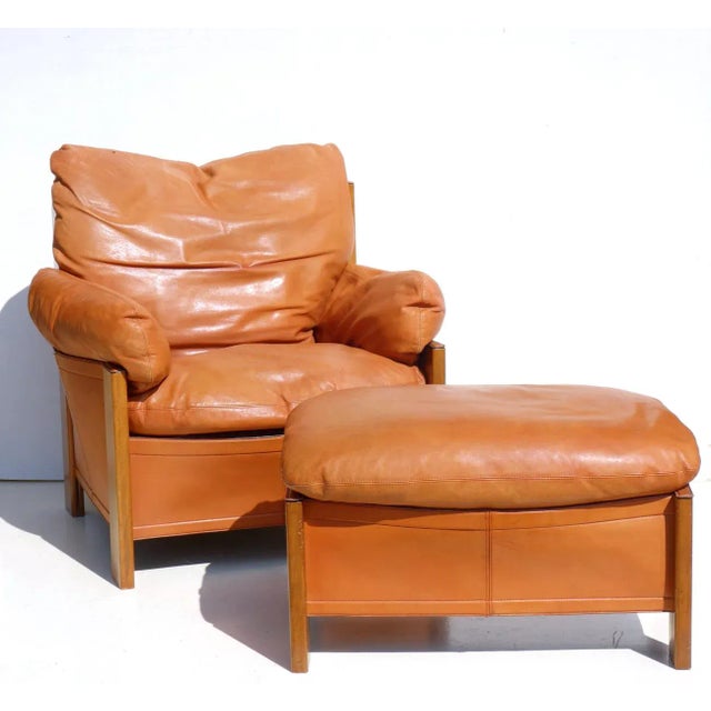 Set of Artona Leather and Wood Lounge Chair with Ottoman by Tobia & Afra Scarpa for Maxalto, 1970s For Sale - Image 17 of 17