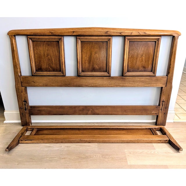 Elevate your bedroom with this stunning Mid-Century Modern 2700 Series headboard and matching low-profile footboard (rails...
