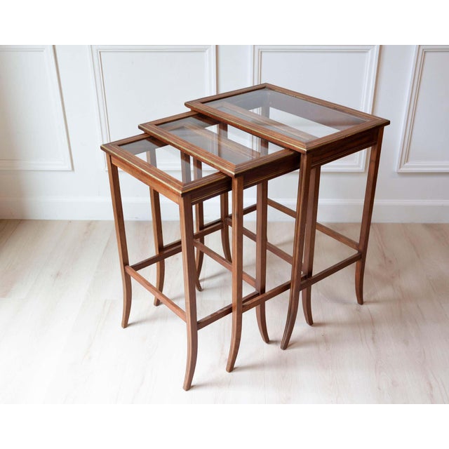 Realism Set of Three Mahogany Nesting Tables with Glass Tops, France, Mid-20th Century For Sale - Image 3 of 17