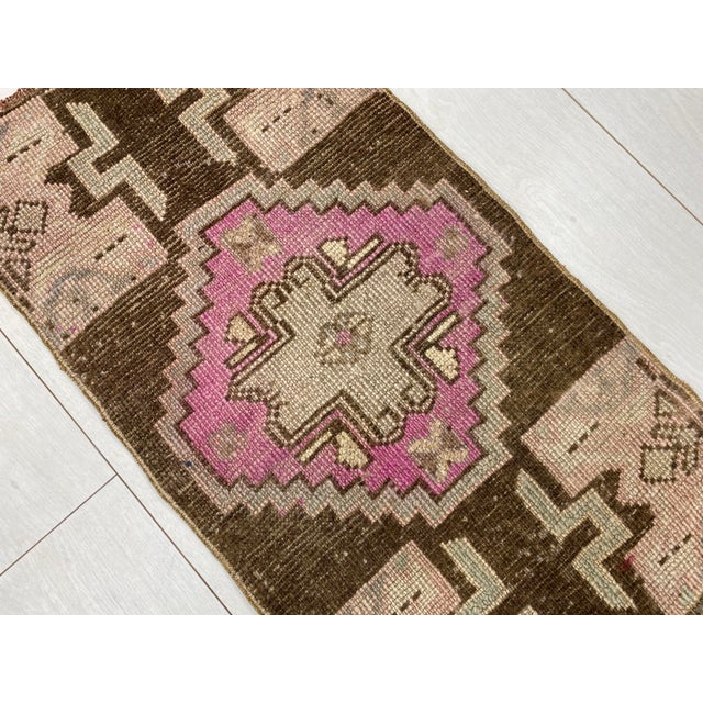 1960s Mid 20th Century Anatolian Kurdish Wool Rug For Sale - Image 5 of 5