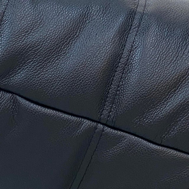 French Togo 2-Seater Sofa in Black Leather attributed to Michel Ducaroy for Ligne Roset, 1970s For Sale - Image 6 of 12