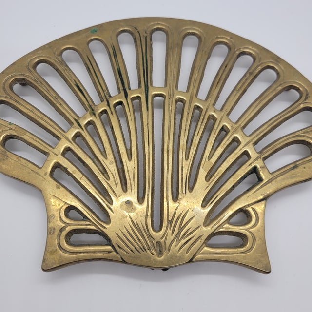 Mid-Century Modern Vintage Solid Brass Seashell Trivet Scalloped Shell Nautical Coastal Decor For Sale - Image 3 of 7