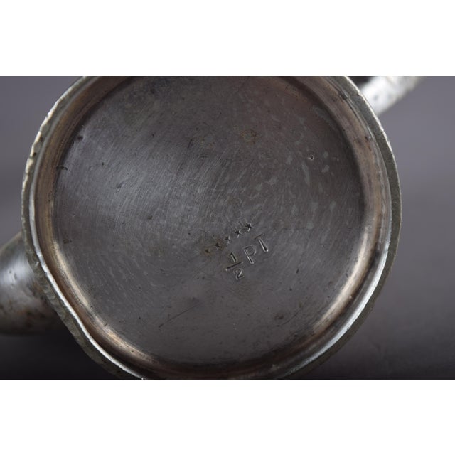 English Graduated Silver-Plated Coffee Pots, 1930s, Set of 3 For Sale - Image 6 of 10