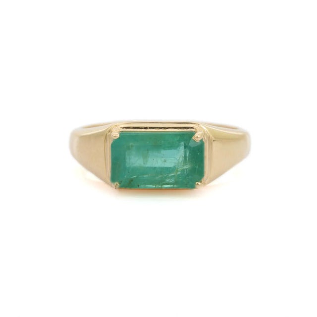 2.76 Carat Prong Set Emerald Signet Ring Size 5 For Sale - Image 4 of 17