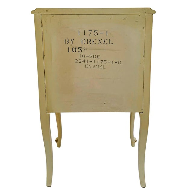 Mid-20th Century Drexel Touraine French Provincial Louis XV Style Crème Peinte Nightstands - A Pair For Sale - Image 17 of 18