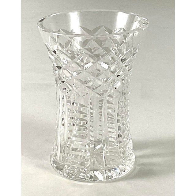 1980s Waterford Crystal of Ireland – Diamond and Wedge 6 Inch Vase For Sale - Image 5 of 10