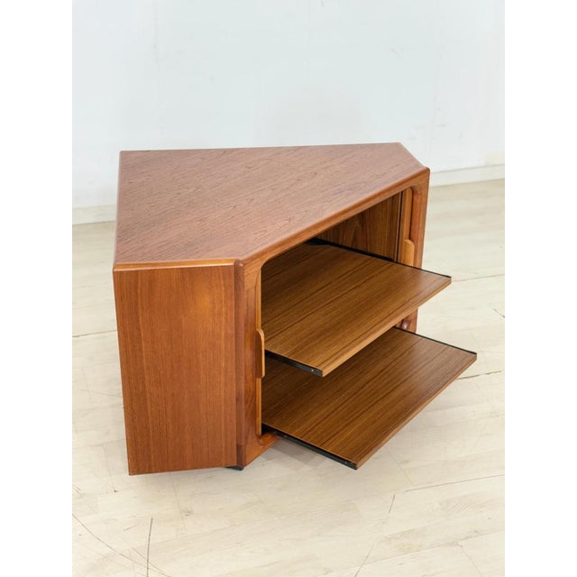 Vintage Teak Chest of Drawers from Dyrlund, 1960s For Sale - Image 4 of 11