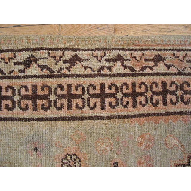 1920s Tan Beige Medallion Antique Central Asian Chinese Khotan Rug 4'3" X 8' Handknotted Wool Carpet For Sale - Image 4 of 5