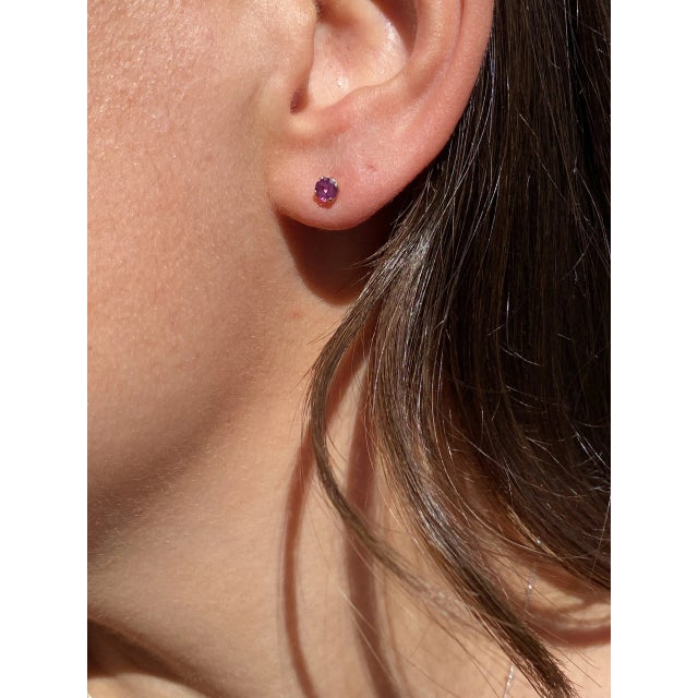 The Gar: Natural Garnet Stud Earrings in Yellow Gold, 2 Pieces For Sale - Image 4 of 4