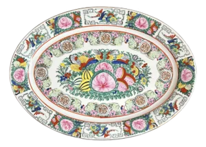 Mid-20th Century Famille Rose Chinese Export Oval Platter