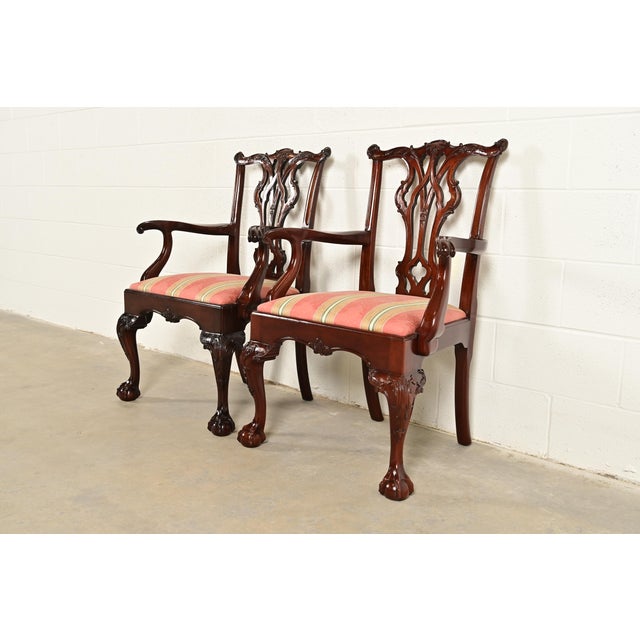 English Kindel Furniture Chippendale Carved Mahogany Dining Arm Chairs, Pair For Sale - Image 3 of 13
