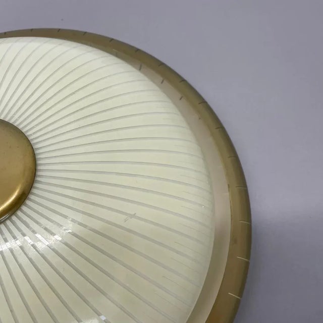 Gold Round Metal Wall Light in the style of Gio Ponti, 1950s For Sale - Image 8 of 18