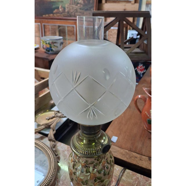 Art Nouveau Oil Lamp in Glazed Earthenware with Floral Relief Decoration on Gilt Bronze Base, 1890s For Sale - Image 3 of 6