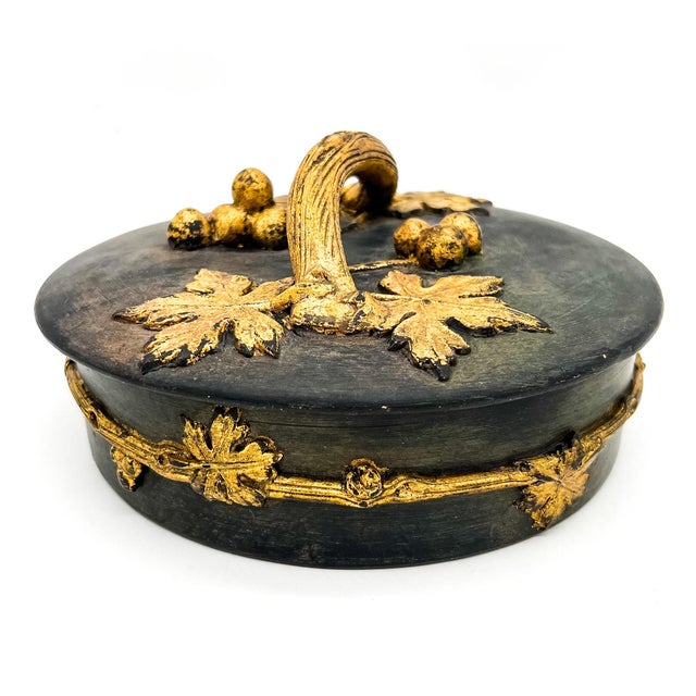 Vintage Italian Black & Gold Gilt Ceramic Lidded Box – Grapevine Motif – Hollywood Regency / Italian Traditional For Sale - Image 11 of 13