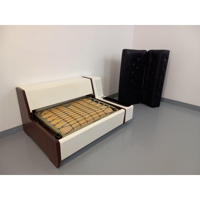 Vintage Italian Sofa Bed with Integrated Lighting in Skai, Fiberglass and Rosewood by Beka Tortuga, 1970s For Sale - Image 6 of 18