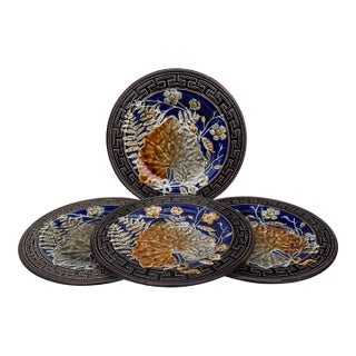 Set of Six 19th Century Majolica Leaves & Flowers Plates Choisy Le Roi For Sale