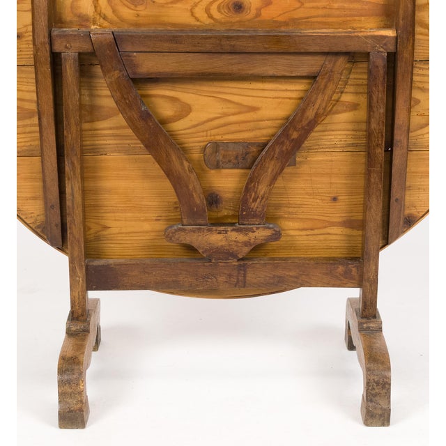 19th Century English Shoe-Foot Pine Wine Table With Tripod Base For Sale In Houston - Image 6 of 6