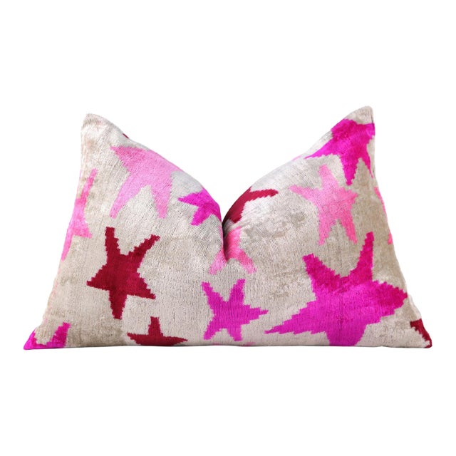 Handmade Velvet Ikat Throw Pillow With Insert – Fuchsia Pink Starburst (16x24) For Sale