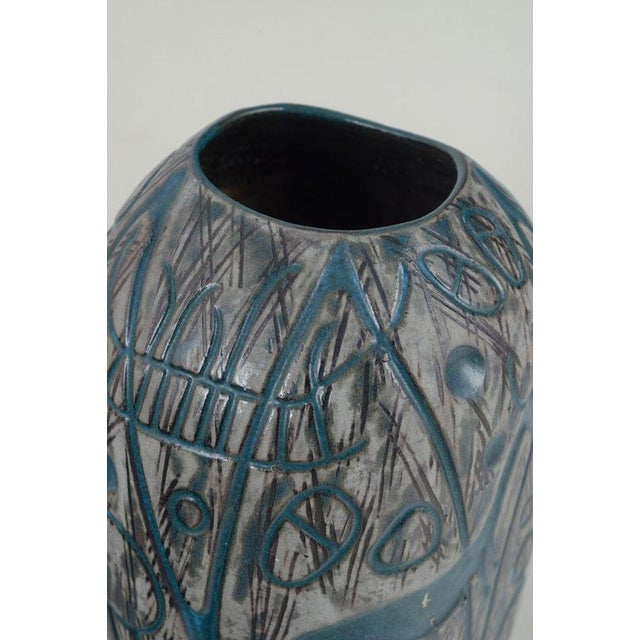 Ceramic Vase with Abstract Relief Pattern by Mari Simmulson for Upsala-Ekeby, 1960s For Sale - Image 3 of 5