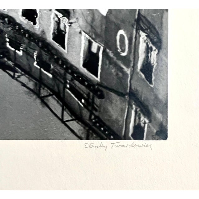 Stanley Twardowicz, Vintage Silver Gelatin Photograph Stanley Twardowicz Venice Italy Gondola Photo For Sale - Image 4 of 9