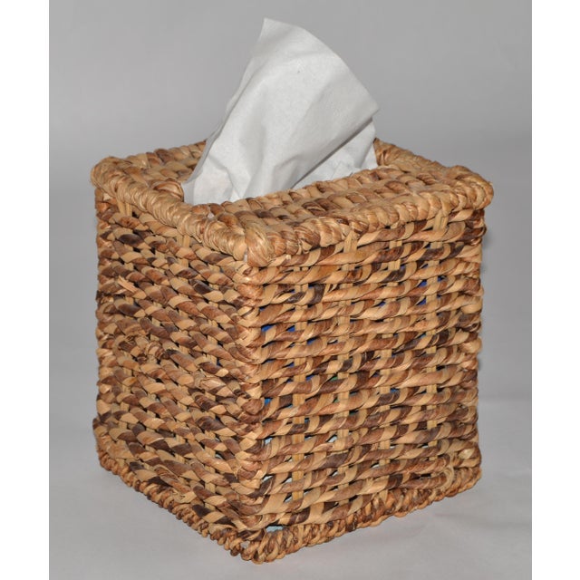 1990s Vintage Natural Fiber Handwoven Seagrass Tissue Box Cover Bohemian For Sale - Image 5 of 13