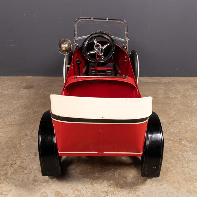 1930s Vintage American Packard Two Seat Pedal Model Car, 1932 For Sale - Image 5 of 18