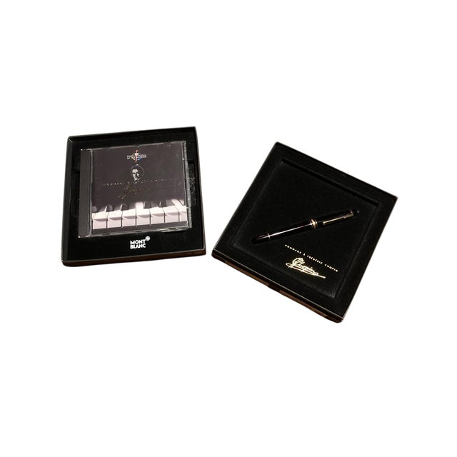 The Mont Blanc Homage to Frederic Chopin Fountain Pen is a vintage collectable item that pays tribute to the renowned...